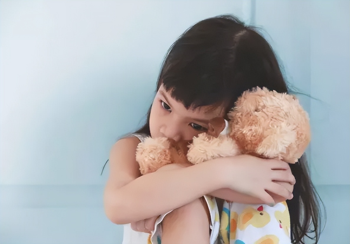 为啥越来越多的孩子，在学校被欺负，却不告诉家长？原因令人痛心