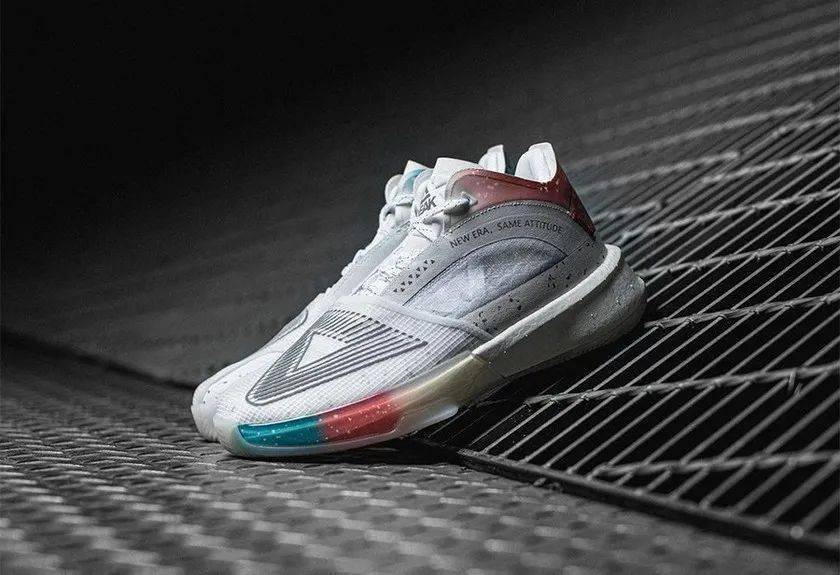 匹克和361篮球鞋哪个好（国产新品！匹克帕克4代回归，361度新鞋好帅，特步抄袭李宁驭帅？）