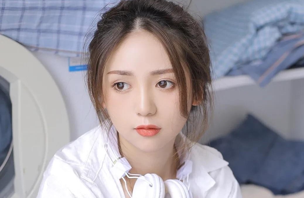 第一次见面送女生什么礼物比较好（第一次见面送女孩子礼物送什么比较好）