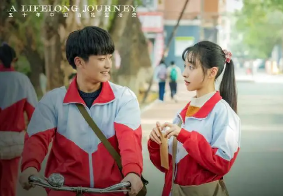 给《人世间》演员演技排名，影后殷桃和宋佳进不了前3