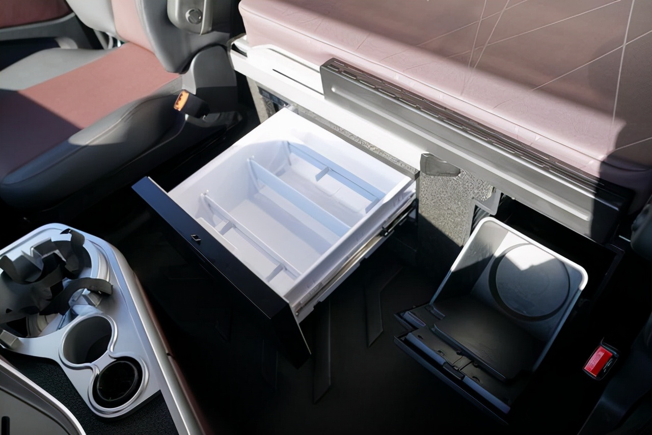 商务舱/头等舱/生活舱，鹰途这3种驾驶舱有啥区别，该怎么选？