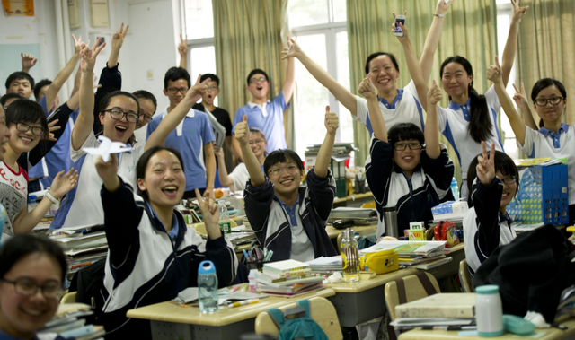 高考选科组合新坑，物理化学政治成迷之组合，太多学生表示后悔