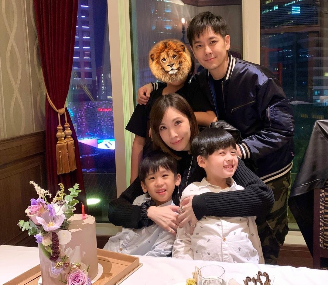 陈若仪晒庆生照，和林志颖高调秀幸福，与闺蜜李靓蕾离婚反差大