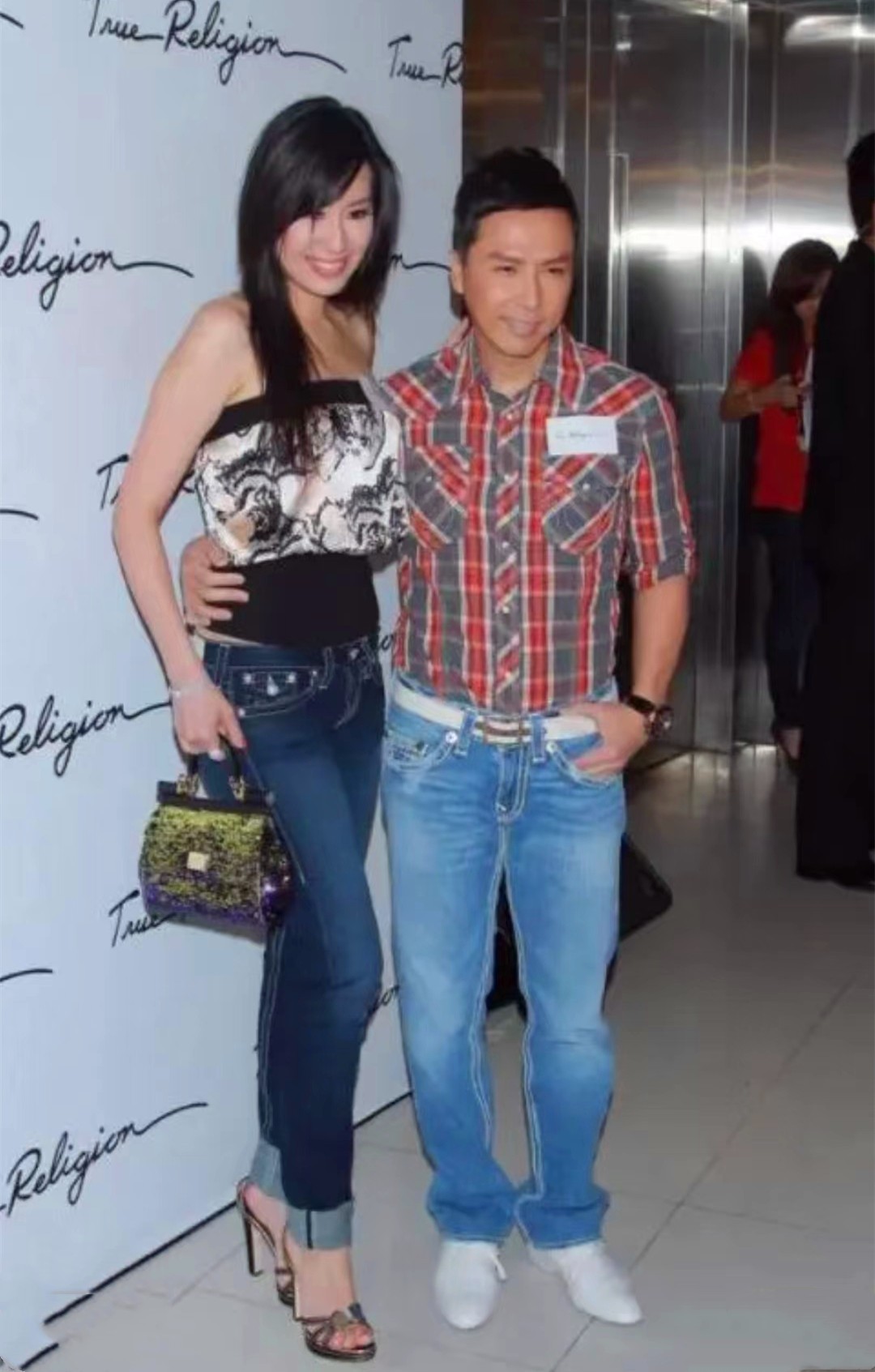 娶了富婆的男星，有人被嘲、有人犹如新生，还有人尊称妻子“您”