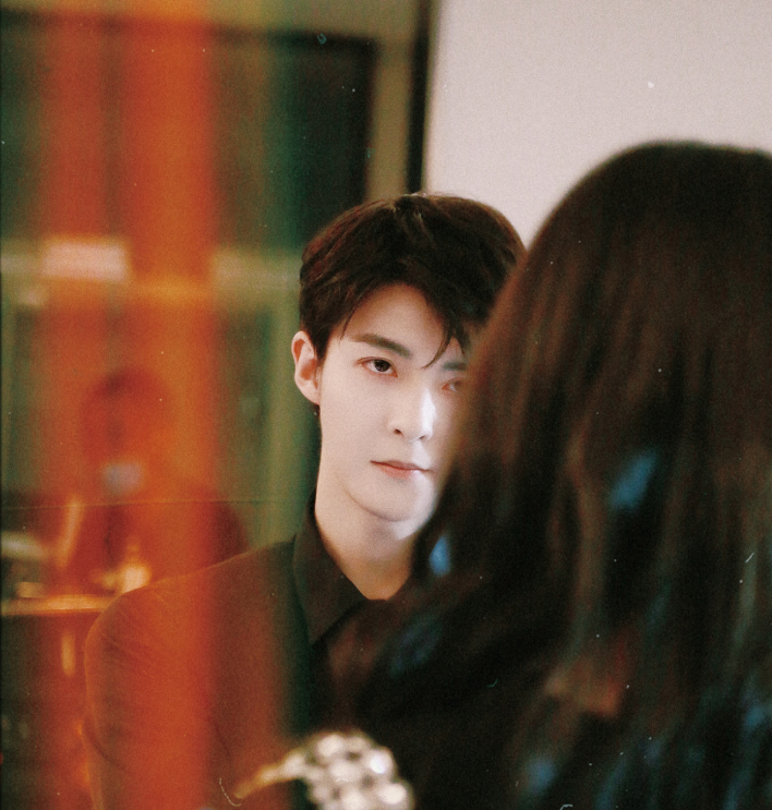 又一高颜值短剧定档！反派男主爱上漫画少女，女主是爱豆刘些宁