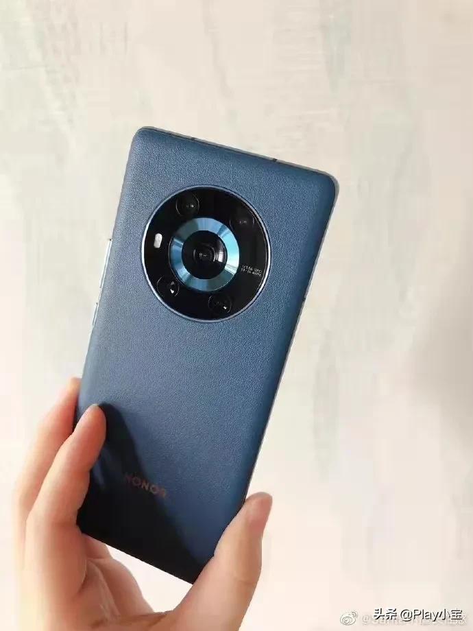 两年前的安卓手机VS今年的安卓手机，原来那年才是巅峰啊