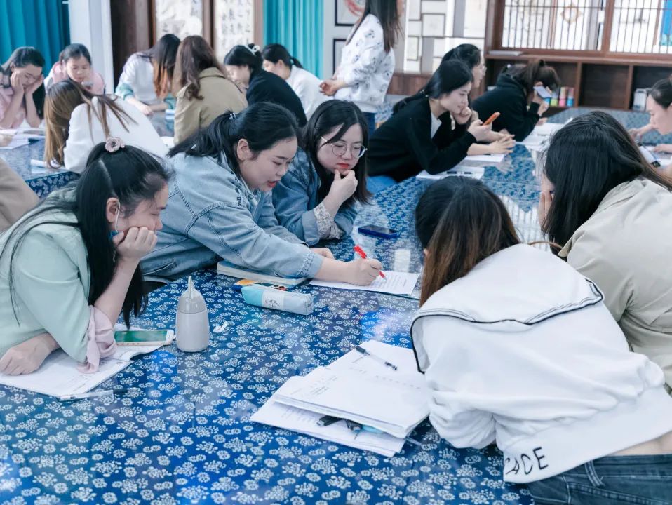 凝聚团队智慧 聚焦协同成长|天府新区籍田小学开启5月德育主题沙龙