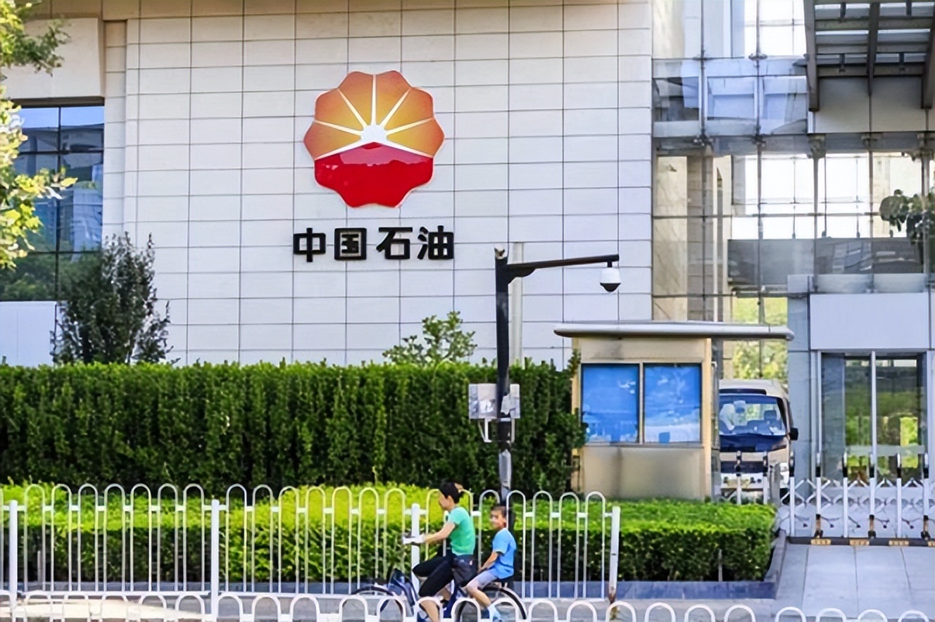 中石油开始组织招聘!平均月薪超过8500元,三类毕业生优势更大