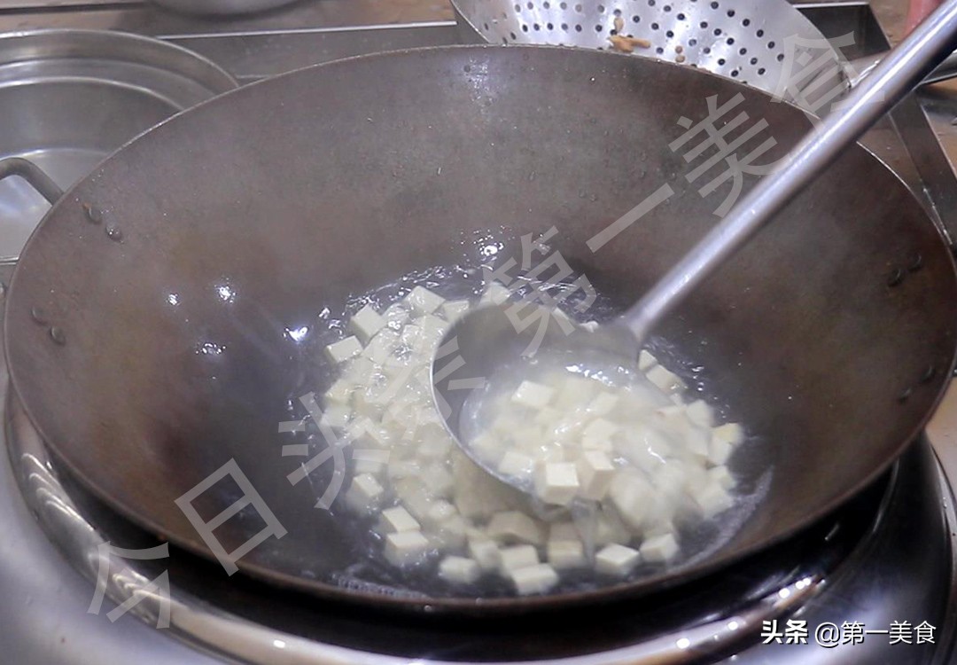 湯,湯唯