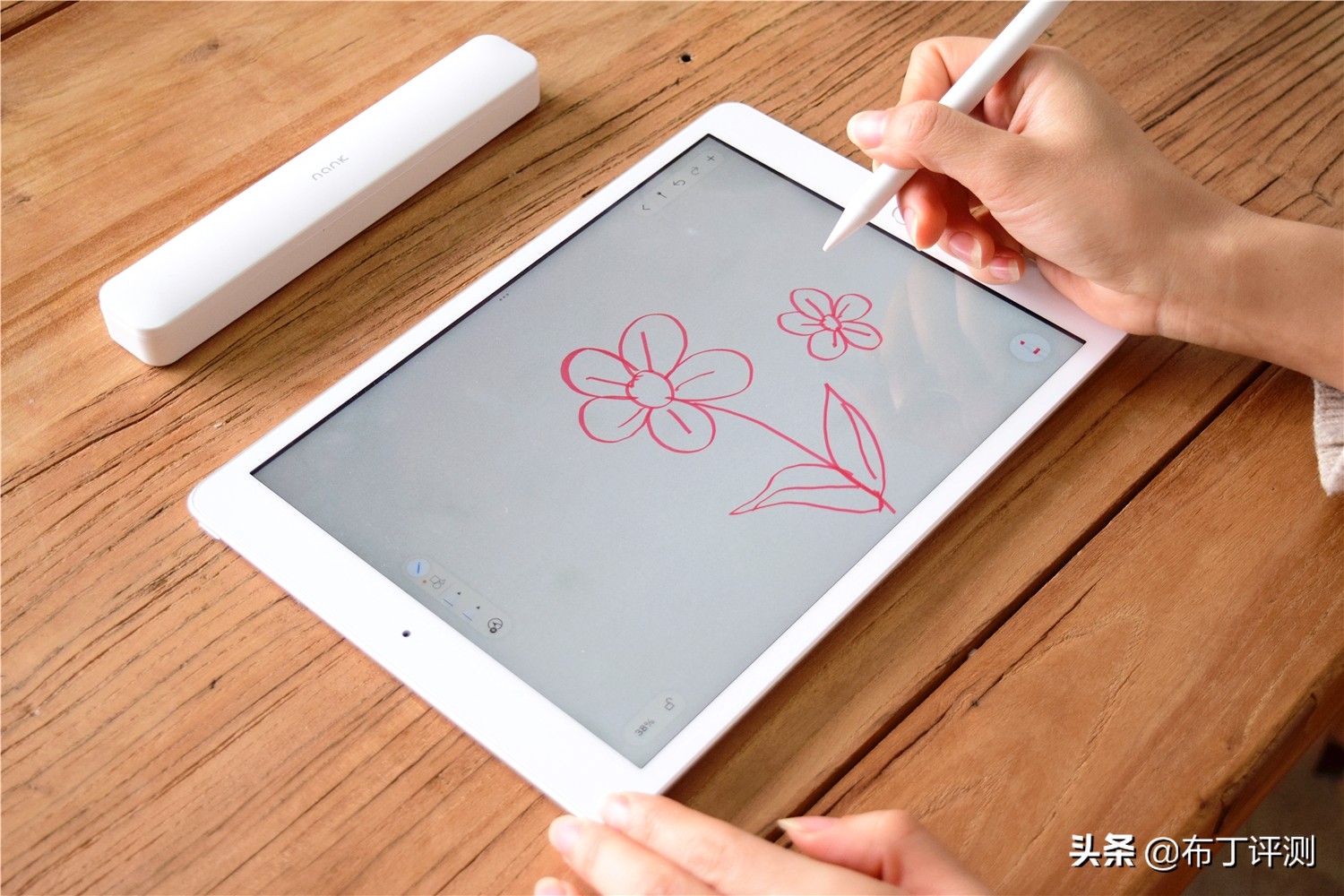 媲美Apple Pencil的手写笔，南卡电容触控笔评测