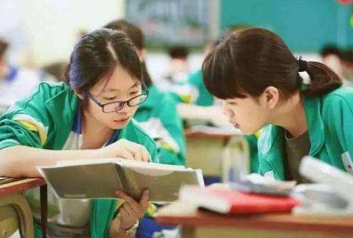 同样是考上专科，“高考和单招”有很大差距，高三生别不以为然