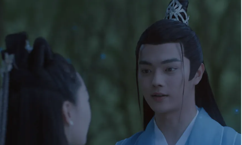 “龙须刘海”不要随便碰，颜值高的仙气飘飘，颜值低的秒变蟑螂精