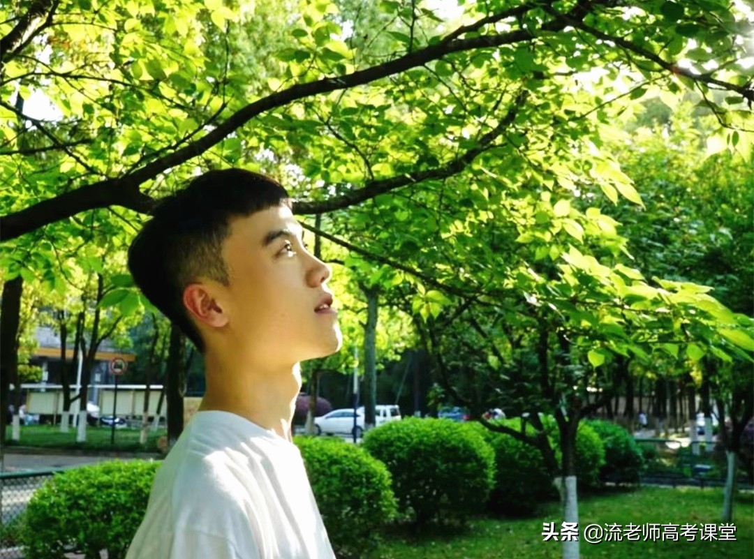 南华大学帅气学霸，421分考上浙大研究生，详细考研计划值得学习