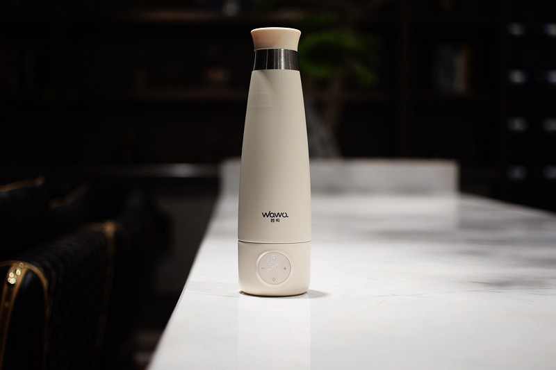 外出冲奶神器 带娃好助手 娃物WAWU无线便携式恒温水杯