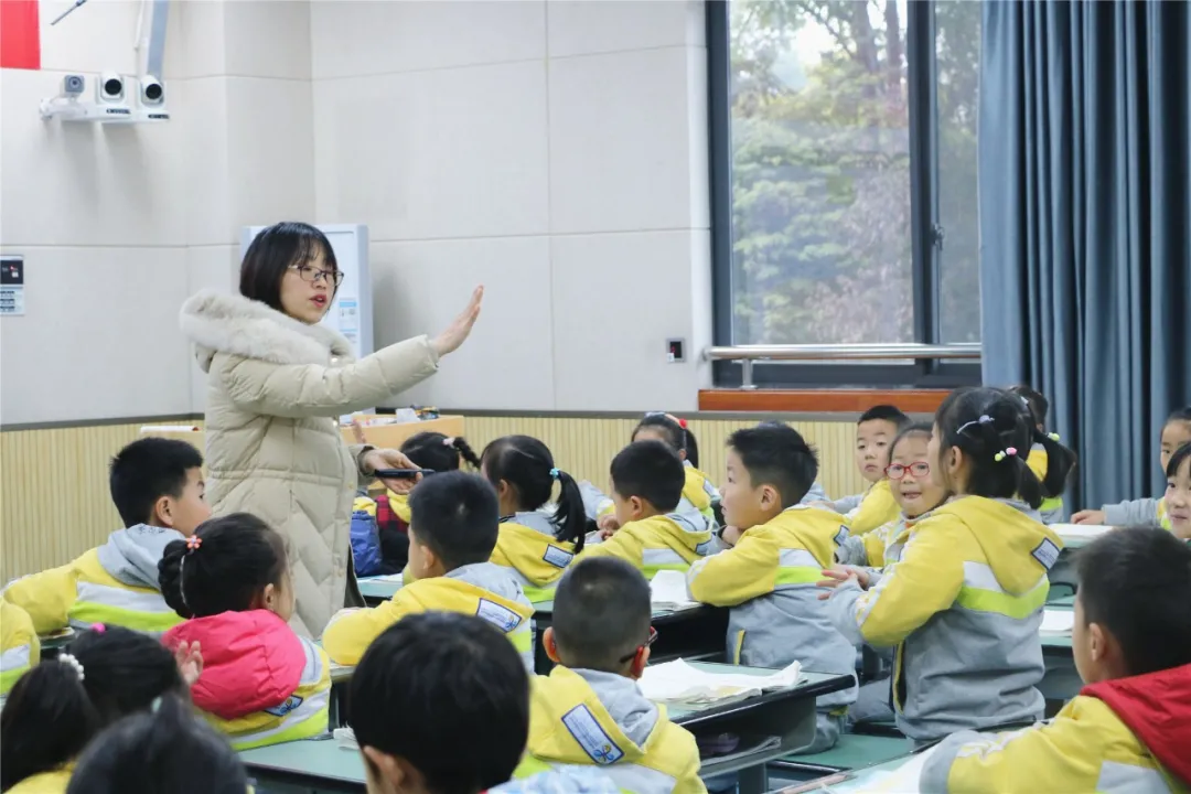 双流实小外国语学校丨实外教师展风采 教研结合共提升