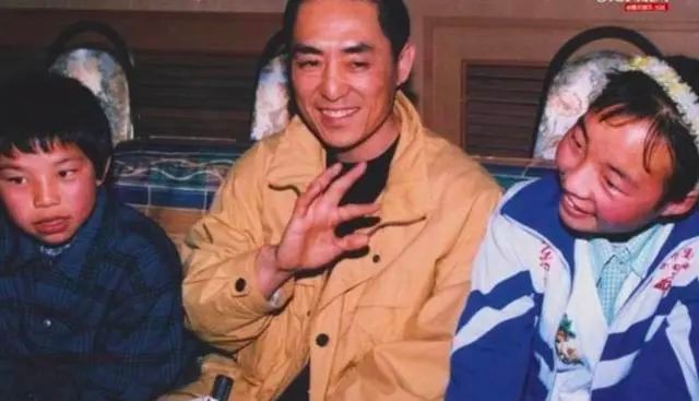 被张艺谋劝退娱圈后，转身嫁美籍华人，“谋女郎”魏敏芝怎样了？