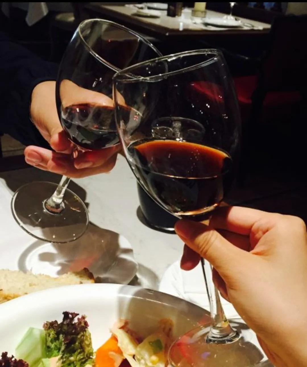 红酒、鱼油会软化血管？保护血管要做好以下3点，血管健康更长寿