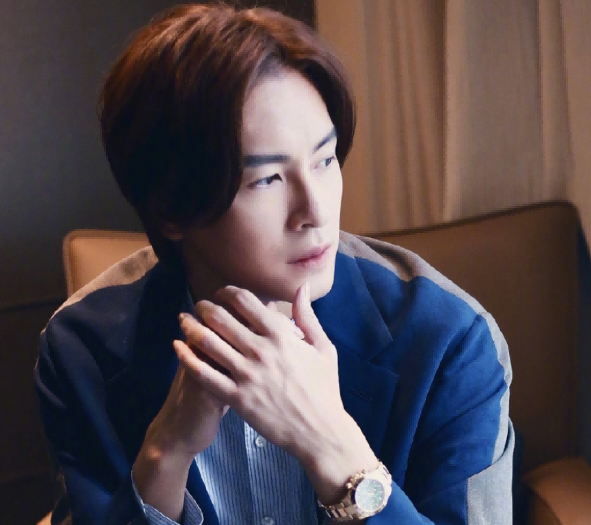 身高超185的10位男星，个个“鹤立鸡群”，不用自欺欺人谎报身高