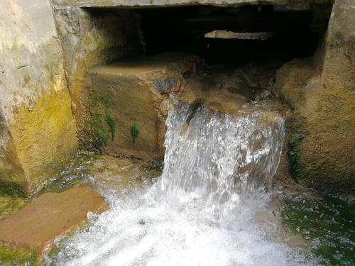 2017年,湖南22岁妙龄少女婚礼上失踪,找到时新郎被吓昏,这是为何?