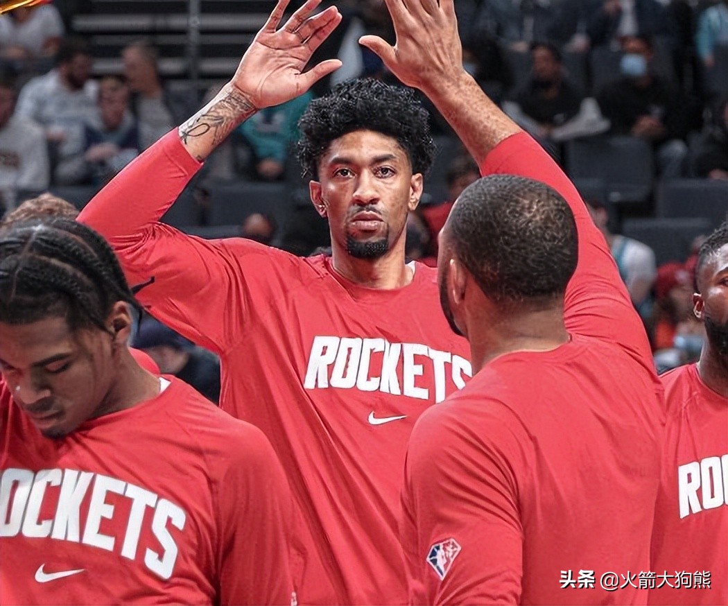 nba力量训练内线有哪些(勤奋的新秀！火箭队申京休赛期特训，增肌提升力量，伍德要当心了)