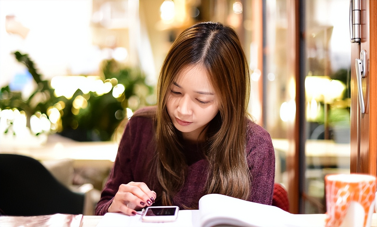 清华校园“怪象”，没有染头发的学生，原来学霸都很朴素