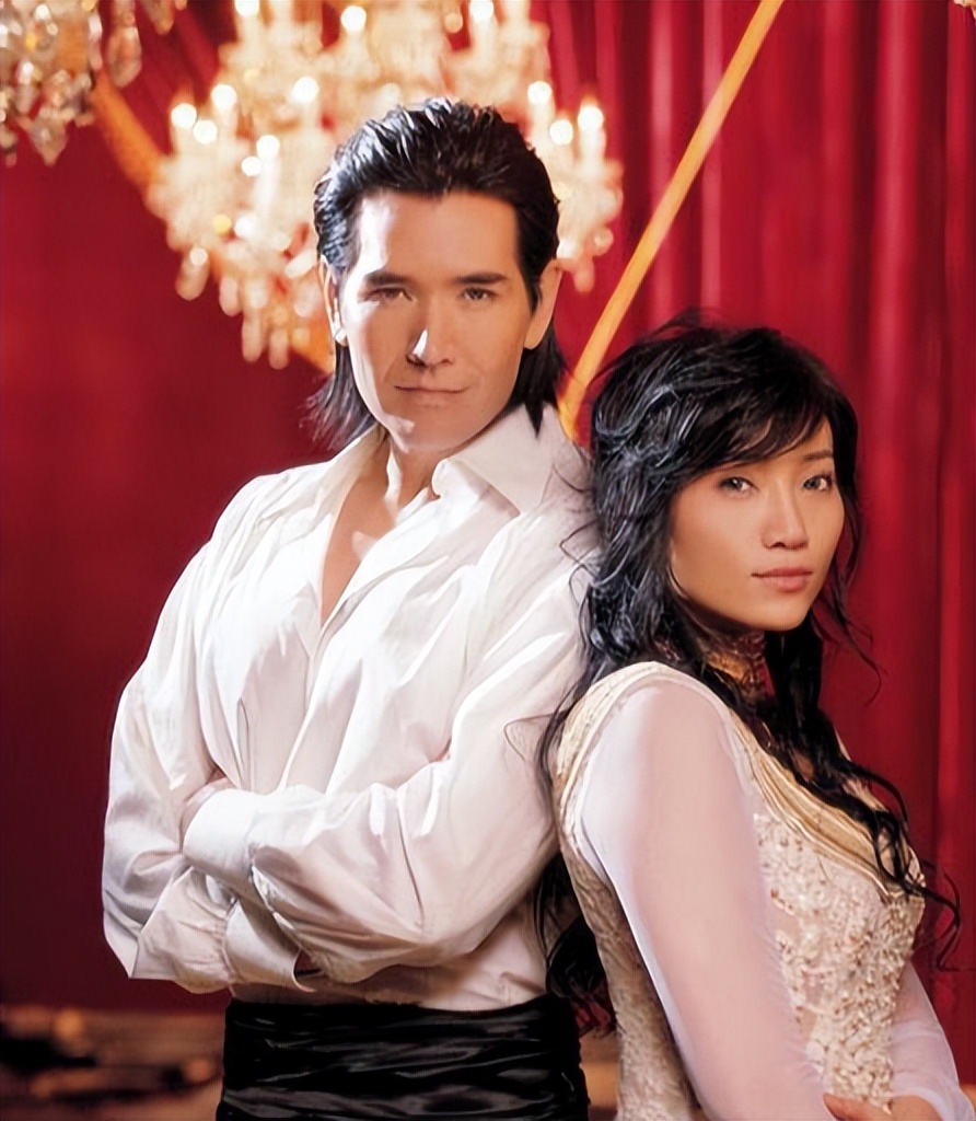 著名歌手朱桦：曾婉拒费翔的追求，照顾患病母亲，如今仍旧单身