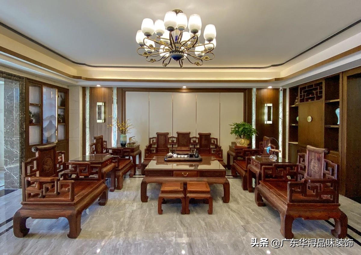 潮汕地区的人们最爱的一种装修风格—新中式风+大件红木家具