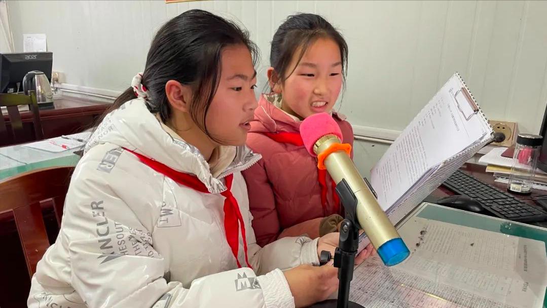 漣水縣義興中心小學開展首屆心育節(jié)(圖17) 漣水縣義興中心小學開展首屆心育節(jié)(圖17)