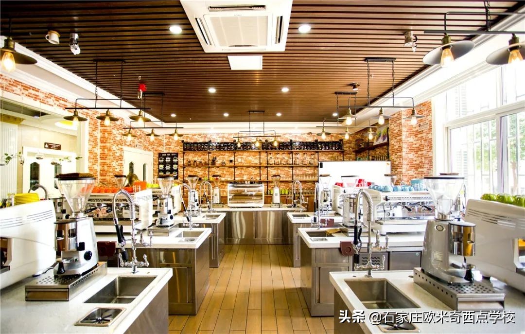 石家庄学西点烘焙去哪里？贵不贵？学费多少？