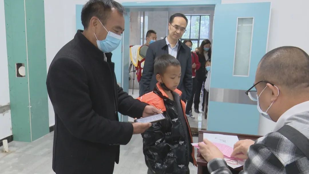 广州医科大学附属第一医院专家团队赴我县开展先天性心脏病免费筛查救治活动