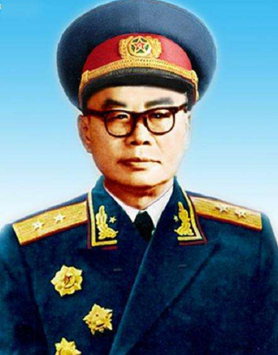 1959年，毛主席在北京接见王家烈：在贵州，有没有见过钟赤兵