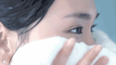 如何挑选美白护肤产品、如何利用刷酸美白