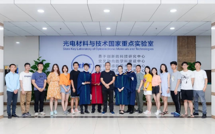 留英归国，他任教中山大学，研发“世界首例”芯片，轰动学术界