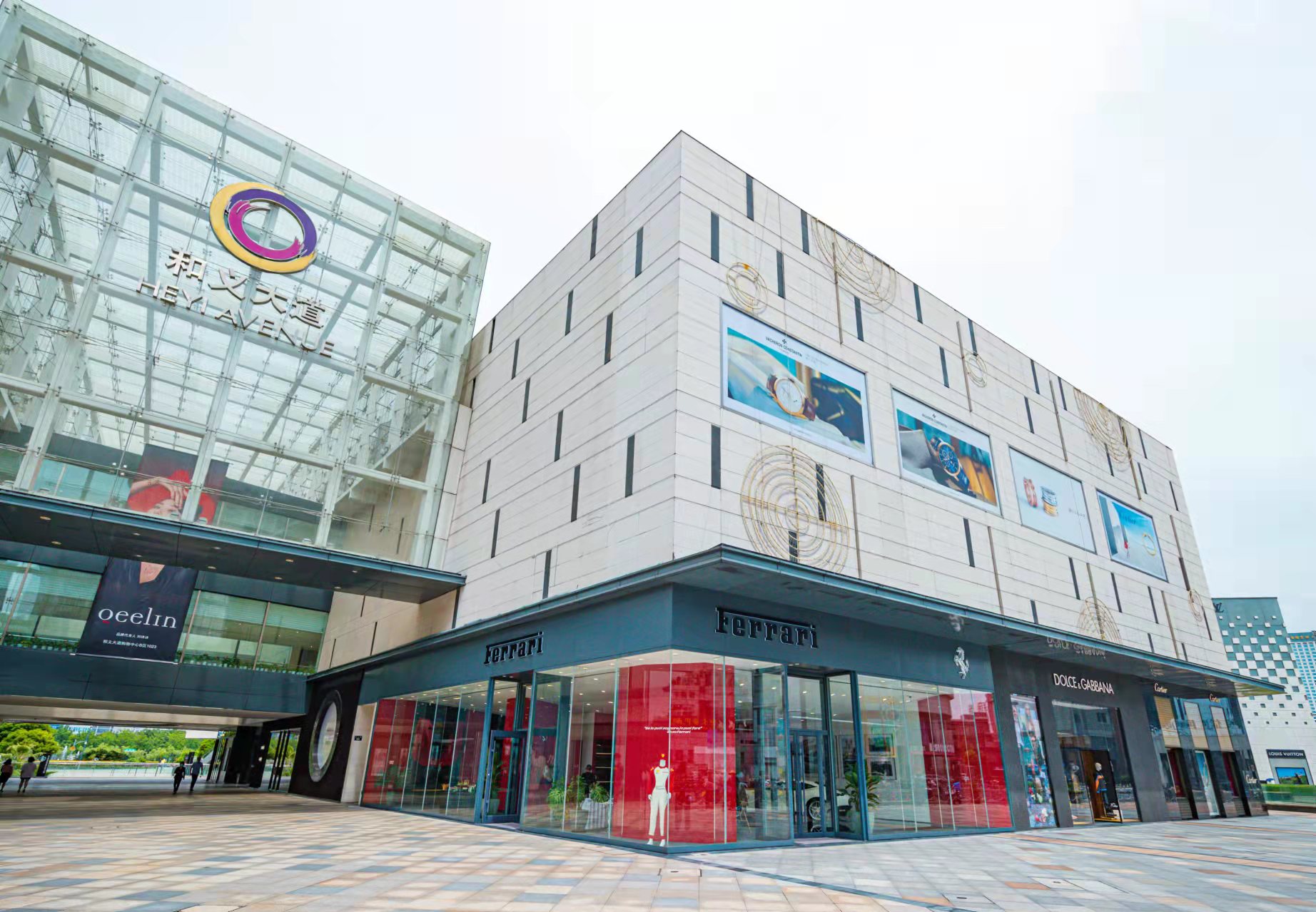 法拉利限时概念店登陆宁波，耀熠呈现