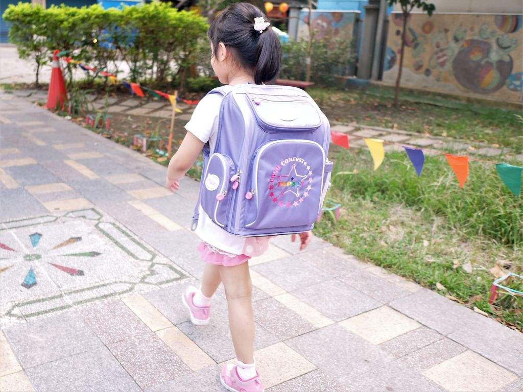 开学了，你会背书包吗？西安市红会医院专家教你怎样背包不伤脊柱