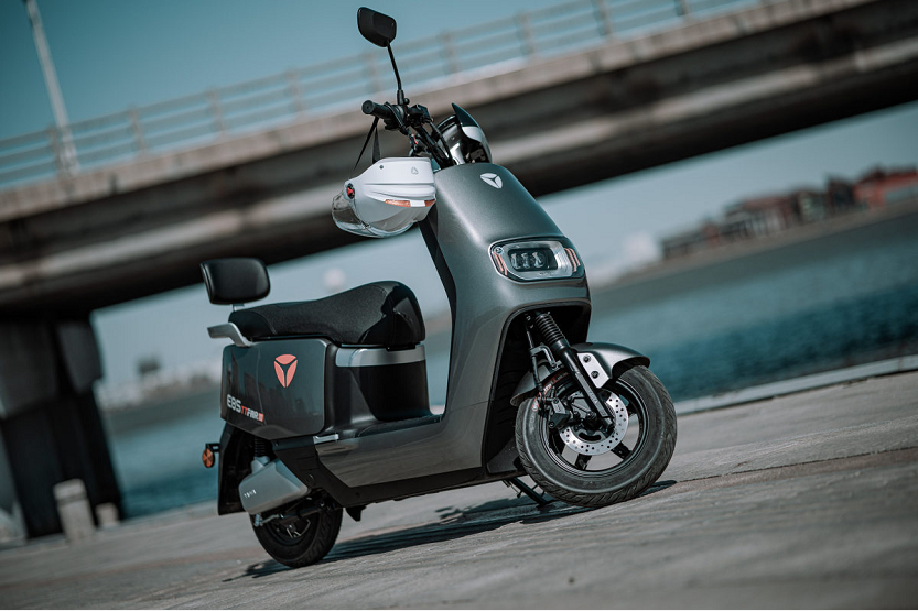 第2款:雅迪e8劲霸