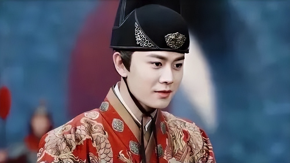 穿飞鱼服我只服这11位男星！穿上后个个化身为万人迷，霸气侧漏