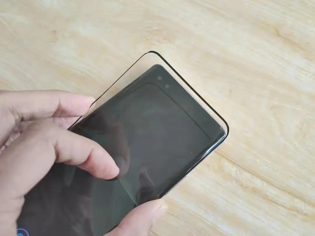 曲面屏手机应该贴什么膜？目前有五种，建议水凝膜