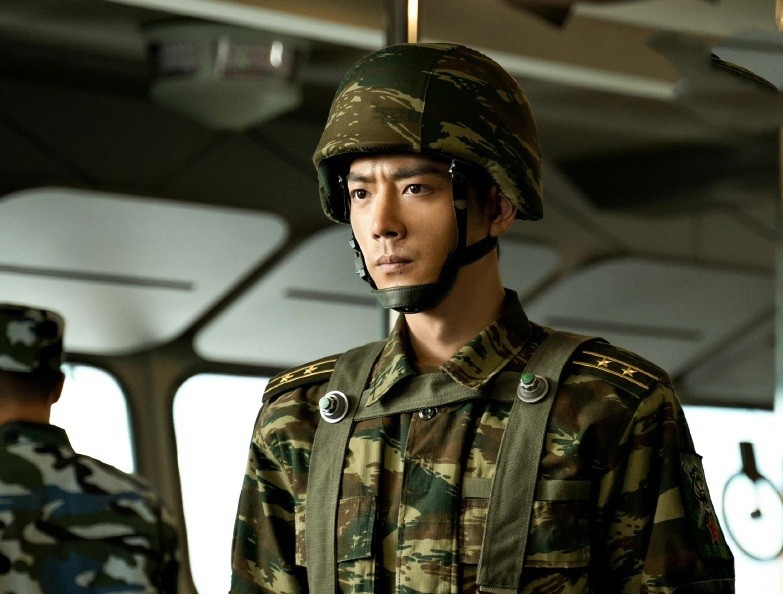 不够硬气别演“特种兵”！这12位男星告诉你，啥叫铮铮铁骨