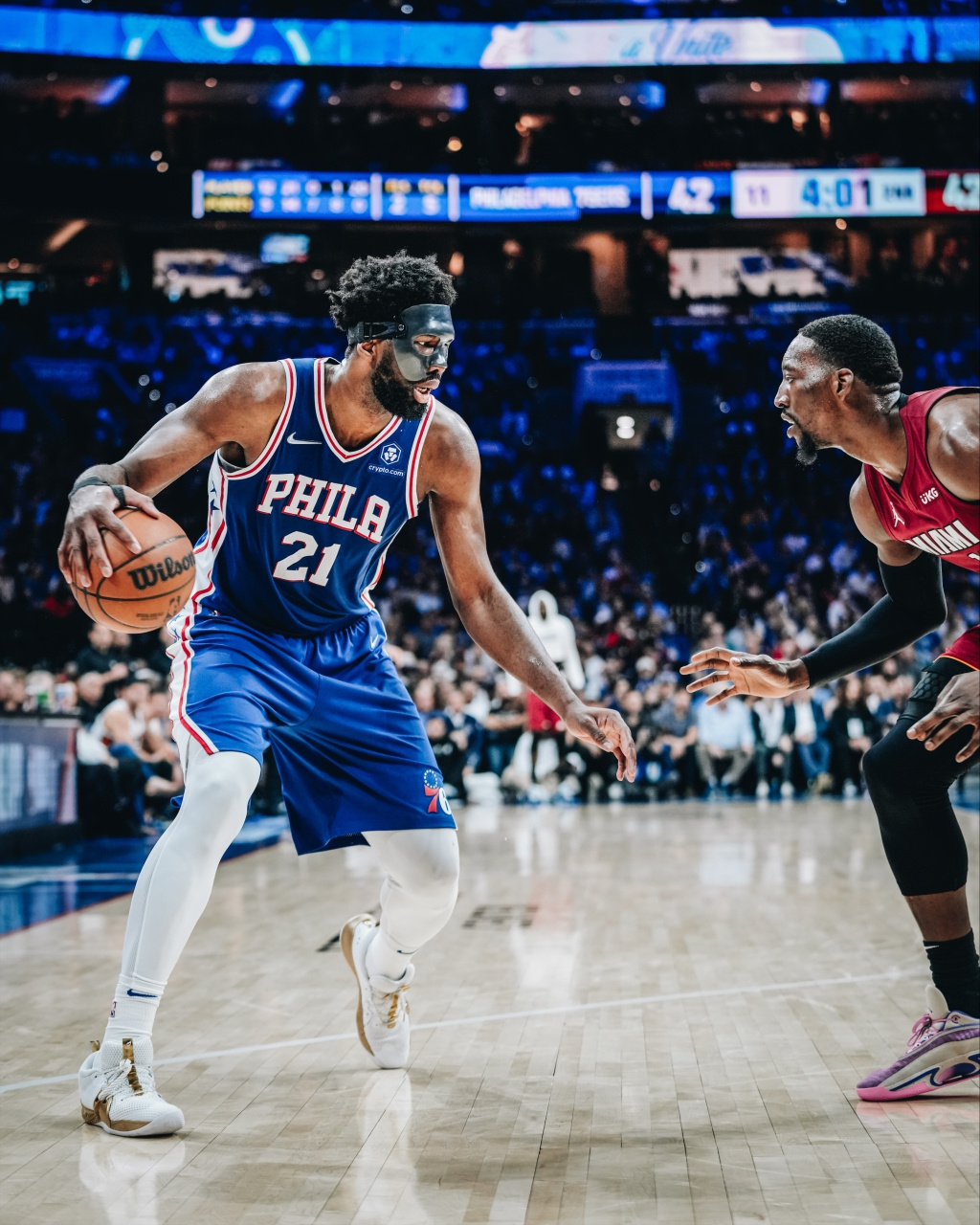 哈登为什么没有nba球队(孤立哈登？恩比德苦练新技能！76人为何迟迟不和哈登签约？)