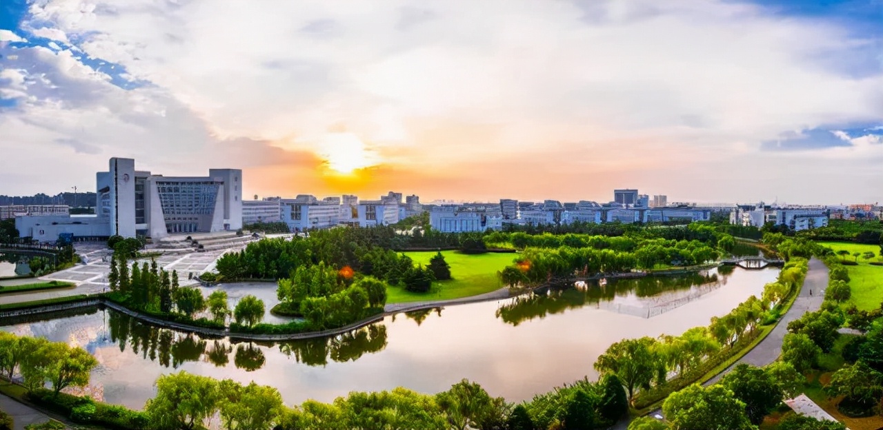 服役陆军、空军，参与重大任务，获首长好评！这10位“学霸军人”来自上海！