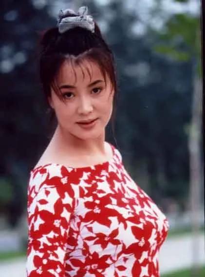 58岁身家过亿，直言结婚全靠缘分，于小慧的底气从何而来