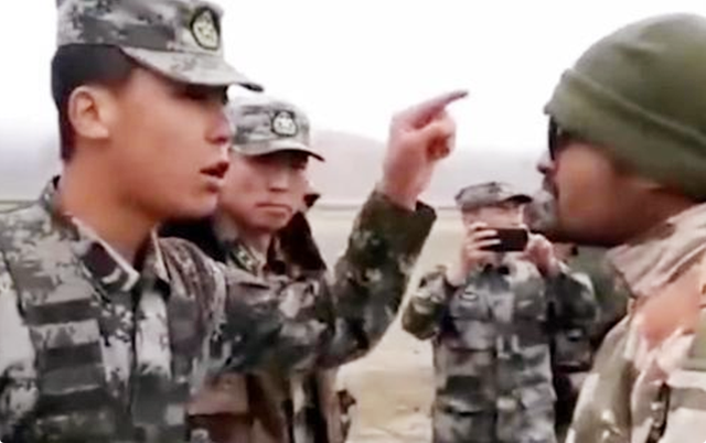 祁发宝团长身边的翻译，已提干进入军校：当时职责所在，绝不后退