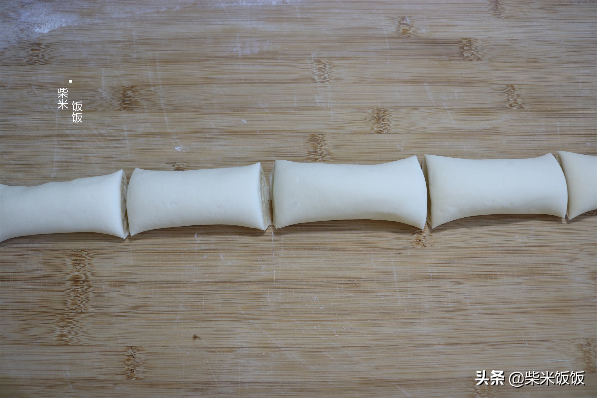 晚上揉发面，早上来烙饼，做法简单又省事，层层香软更好吃