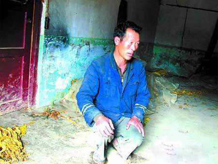2004年，云南农妇从头到脚查出26根缝衣针，医生：1岁前扎入的