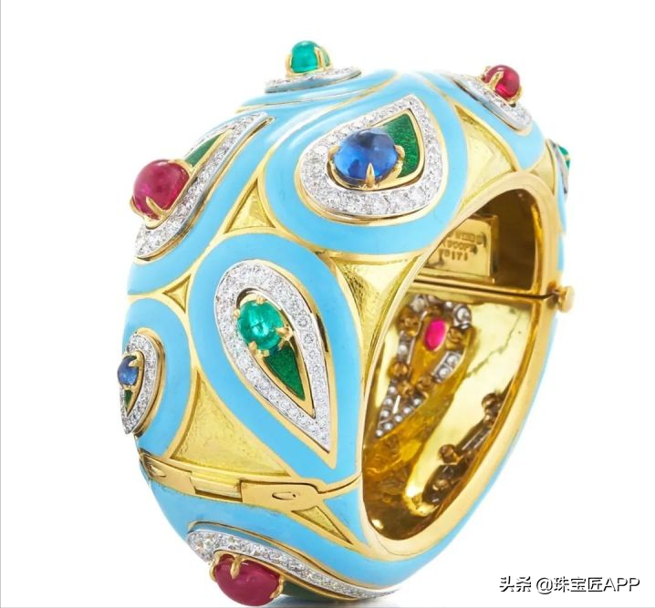 世界顶级珠宝品牌，曾霸屏美国珠宝界，他是天赋异禀的珠宝鬼才