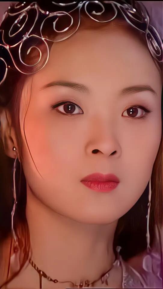 王艳的颜值巅峰，白飞飞太美了