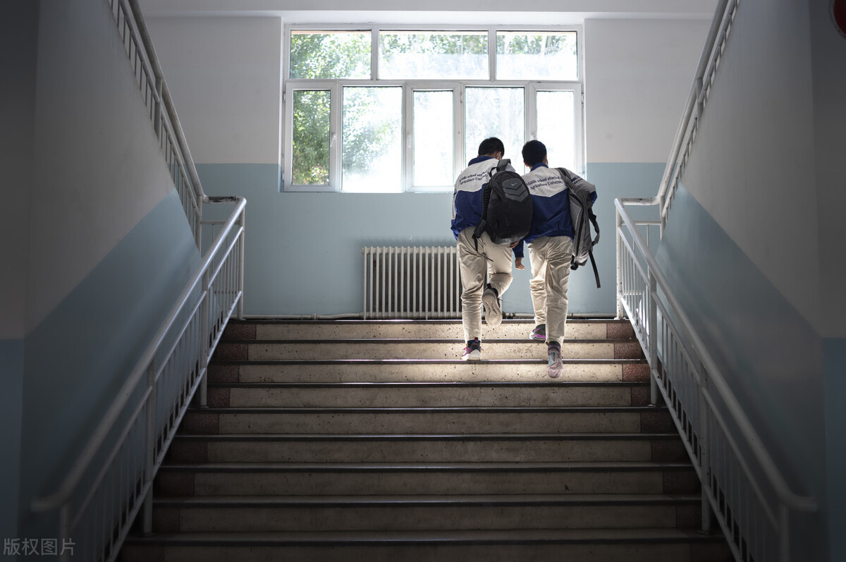 自考本和专升本的区别有哪些，哪个更适合学生，袁老师独家分析