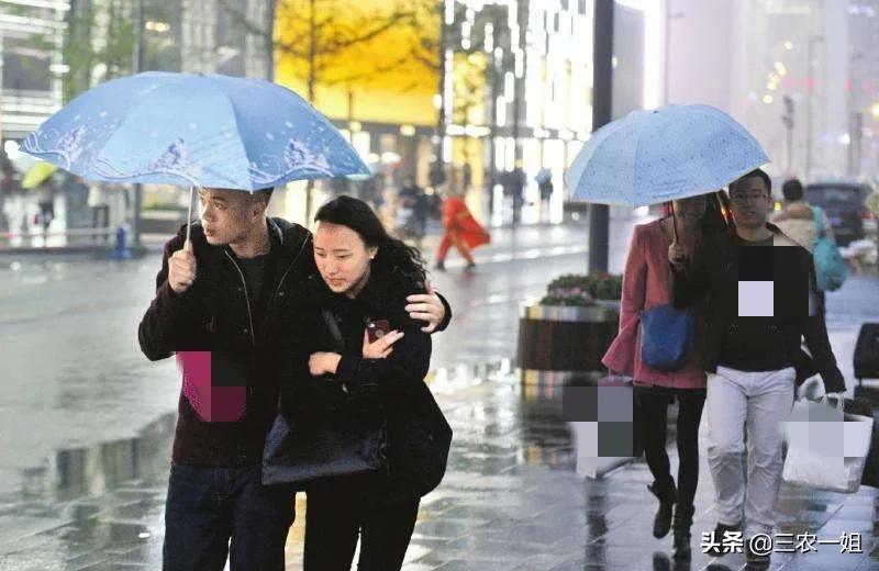 天气预报：25~29号特大暴雨范围已确认，60年一遇冷？农谚咋说