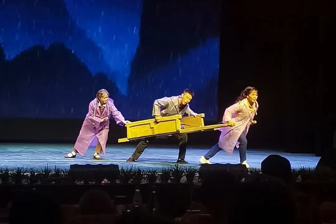 我院优秀青年演员王日飞、郝晓辉在第五届中国（黄河流域）戏剧红梅大赛上喜获佳绩！